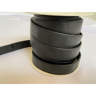 Leatherette strap 25 mm - black